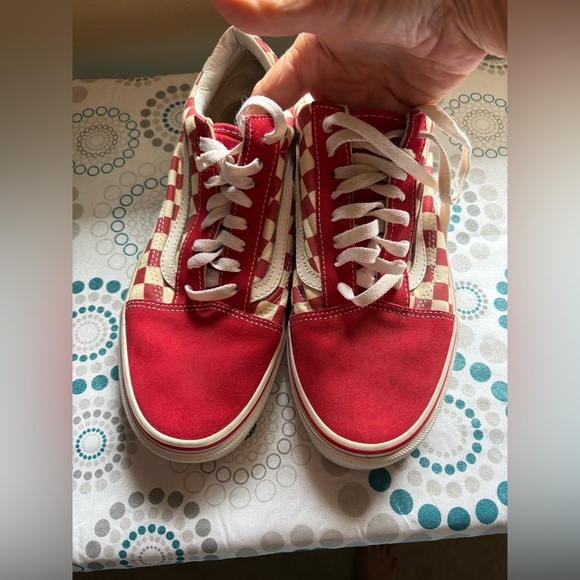 Vans Classic Red & White Checkered 
Pre-love, Sneakets
Men’s 9/women’s 10.5 - Picture 6 of 10
